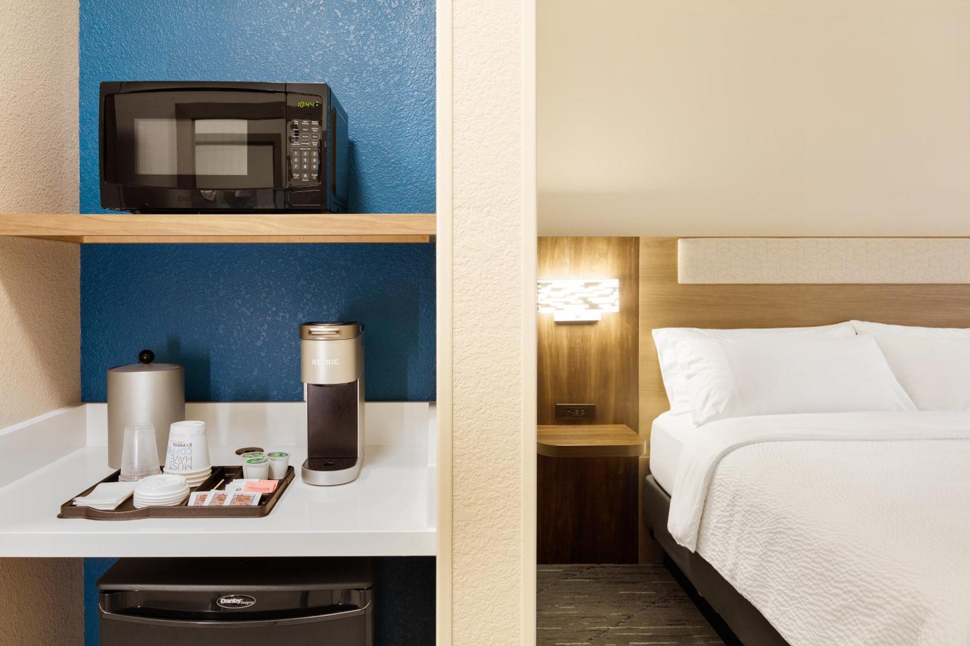 Holiday Inn Express & Suites - Green Bay East By Ihg Екстер'єр фото