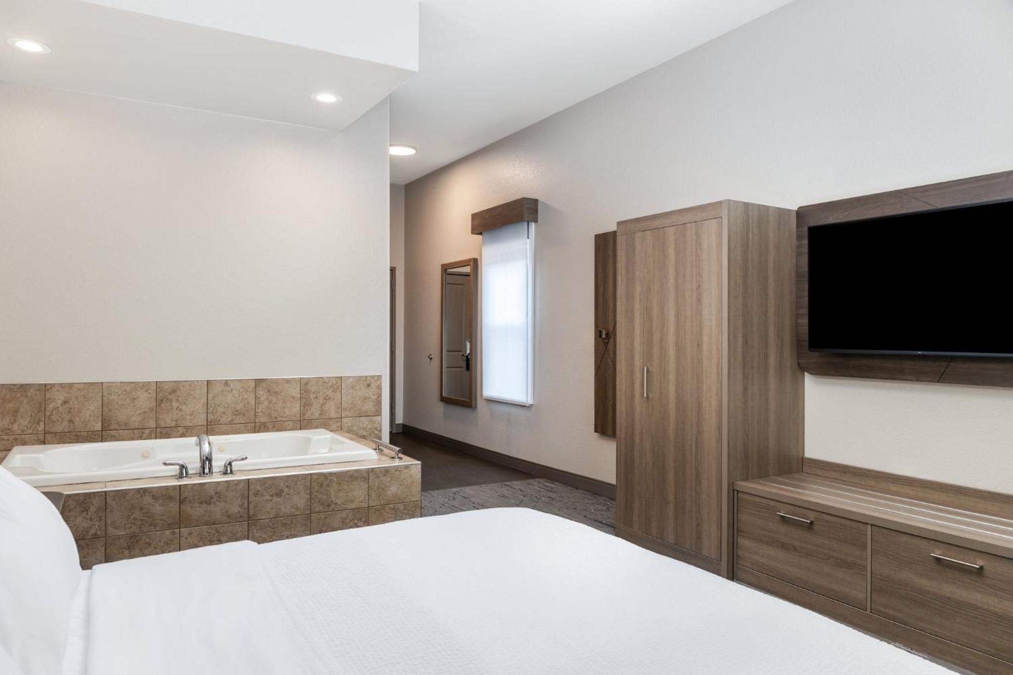 Holiday Inn Express & Suites - Green Bay East By Ihg Екстер'єр фото