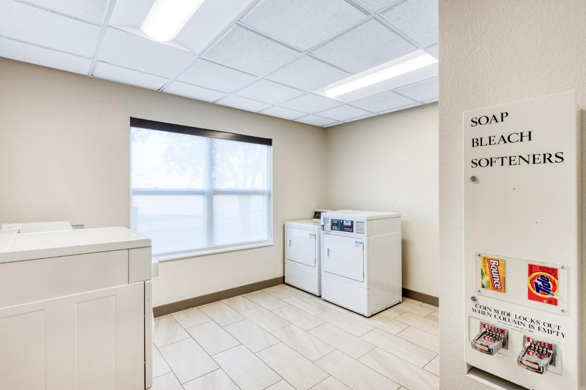 Holiday Inn Express & Suites - Green Bay East By Ihg Екстер'єр фото