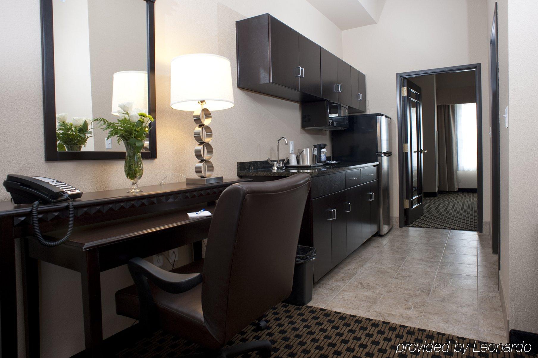 Holiday Inn Express & Suites - Green Bay East By Ihg Номер фото